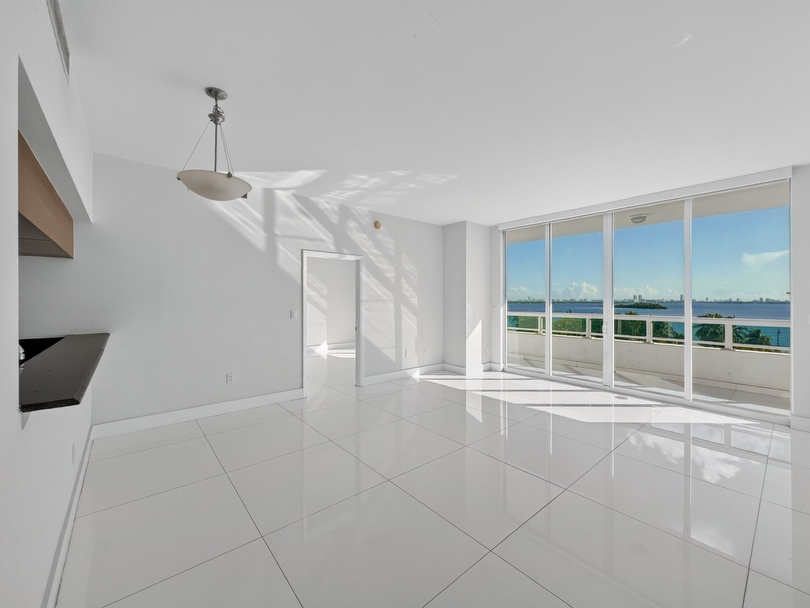 Private Listing: 1800 N Bayshore Dr #505, Miami, FL 33132 | 1800 Club 2 Bedroom Bay View Condo - Miami luxury real estate