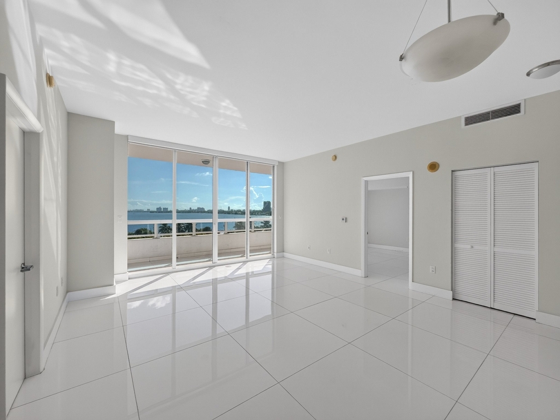 Private Listing: 1800 N Bayshore Dr #505, Miami, FL 33132 | 1800 Club 2 Bedroom Bay View Condo - Miami luxury real estate