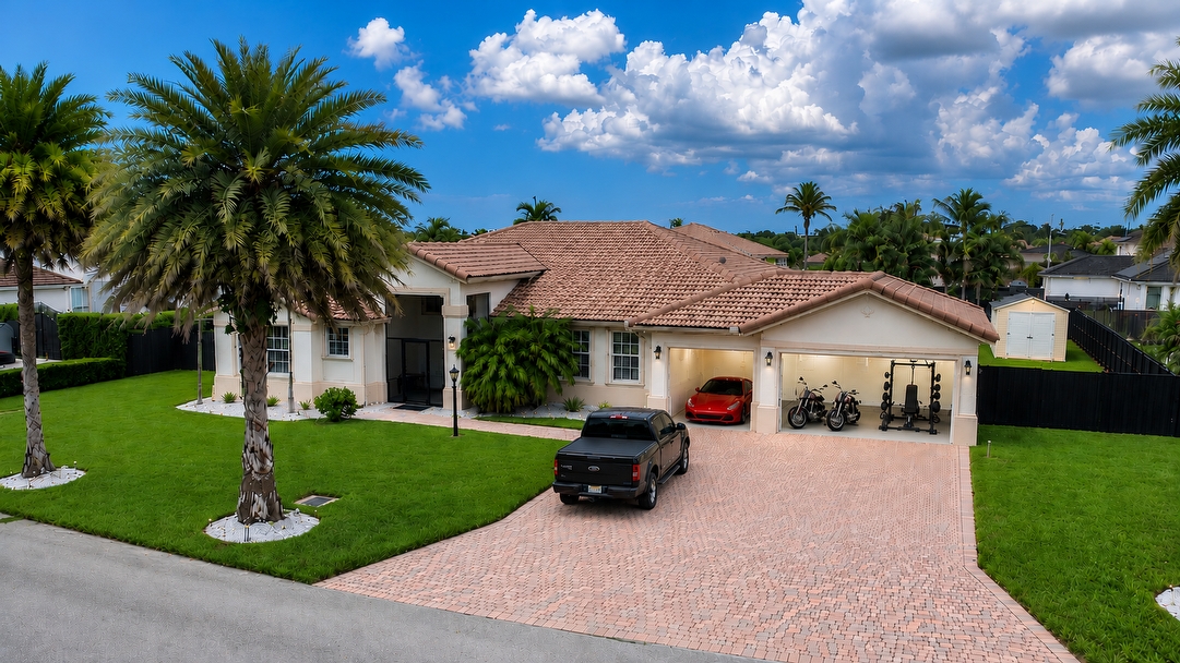 OPEN HOUSE FRI 7-10-2026 12922 SW 221 ST MIAMI, FL 33170 - Miami luxury real estate