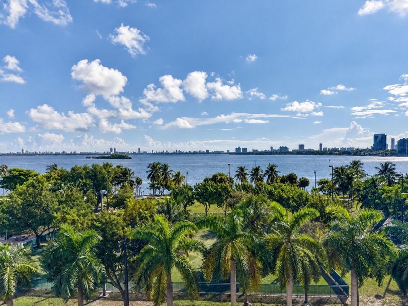 Private Listing: 1800 N Bayshore Dr #505, Miami, FL 33132 | 1800 Club 2 Bedroom Bay View Condo - Miami luxury real estate