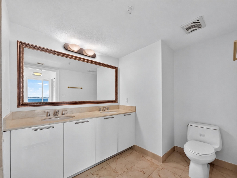 Private Listing: 1800 N Bayshore Dr #505, Miami, FL 33132 | 1800 Club 2 Bedroom Bay View Condo - Miami luxury real estate