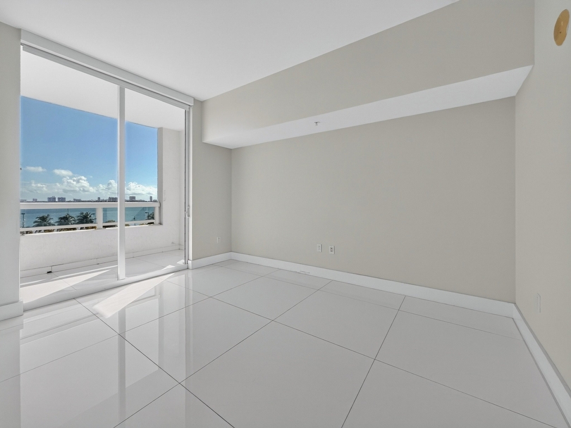 Private Listing: 1800 N Bayshore Dr #505, Miami, FL 33132 | 1800 Club 2 Bedroom Bay View Condo - Miami luxury real estate