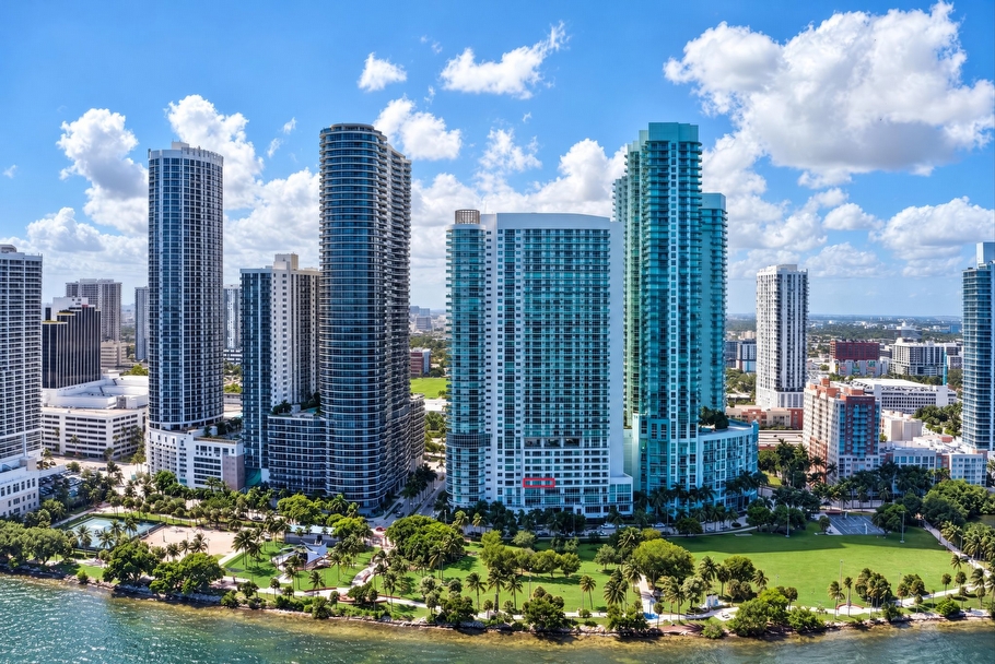 Private Listing: 1800 N Bayshore Dr #505, Miami, FL 33132 | 1800 Club 2 Bedroom Bay View Condo - Miami luxury real estate