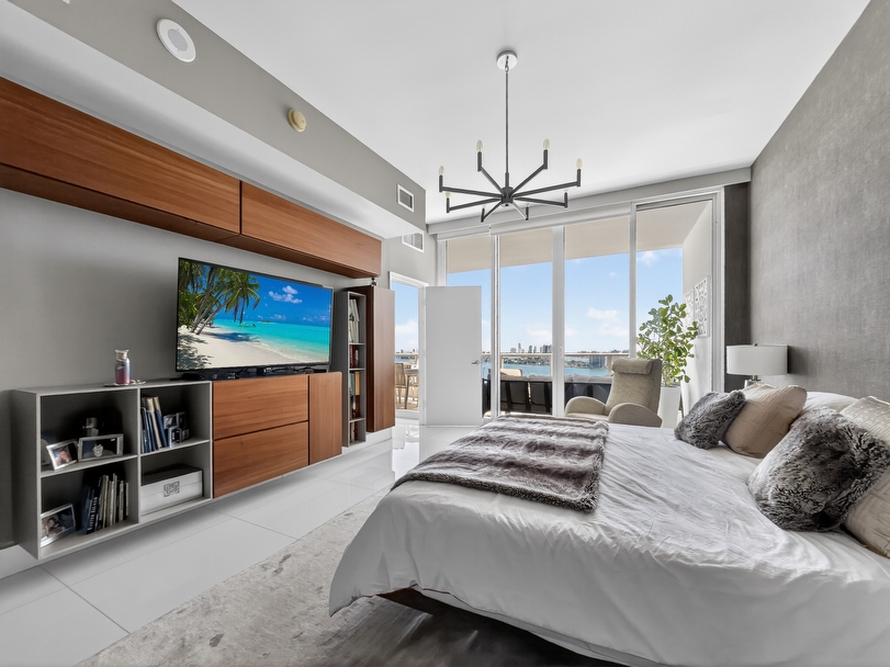 OPEN HOUSE PARAMOUNT BAY Unit #1603 WED 01-20-2026 12:00 PM - 2:00PM 2020 N Bayshore Dr Miami, FL 33137 - Miami luxury real estate