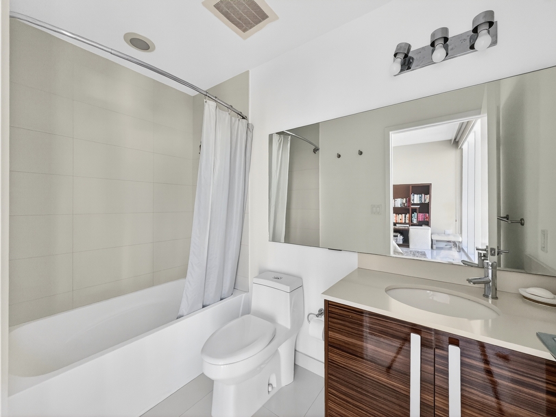 OPEN HOUSE PARAMOUNT BAY Unit #1603 WED 01-20-2026 12:00 PM - 2:00PM 2020 N Bayshore Dr Miami, FL 33137 - Miami luxury real estate