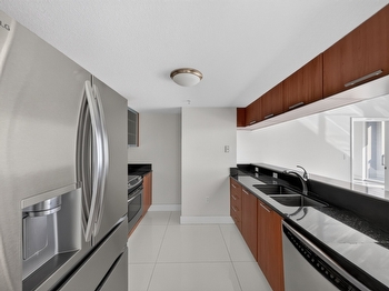 Private Listing: 1800 N Bayshore Dr #505, Miami, FL 33132 | 1800 Club 2 Bedroom Bay View Condo thumbnail