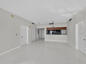 Private Listing: 1800 N Bayshore Dr #505, Miami, FL 33132 | 1800 Club 2 Bedroom Bay View Condo thumbnail