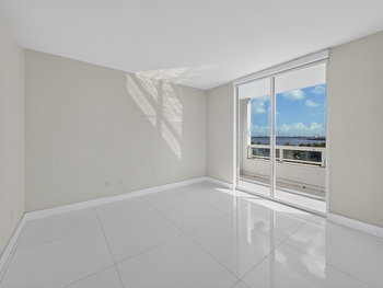 Private Listing: 1800 N Bayshore Dr #505, Miami, FL 33132 | 1800 Club 2 Bedroom Bay View Condo thumbnail